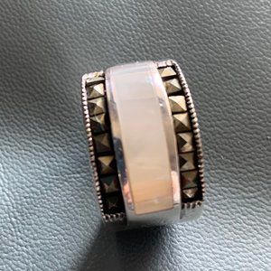 925Sterling Silver Mother Of Pearl Ring SZ7